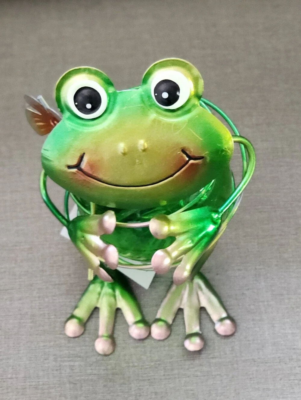 Green Frog Solar Light with Pink Toe Accents